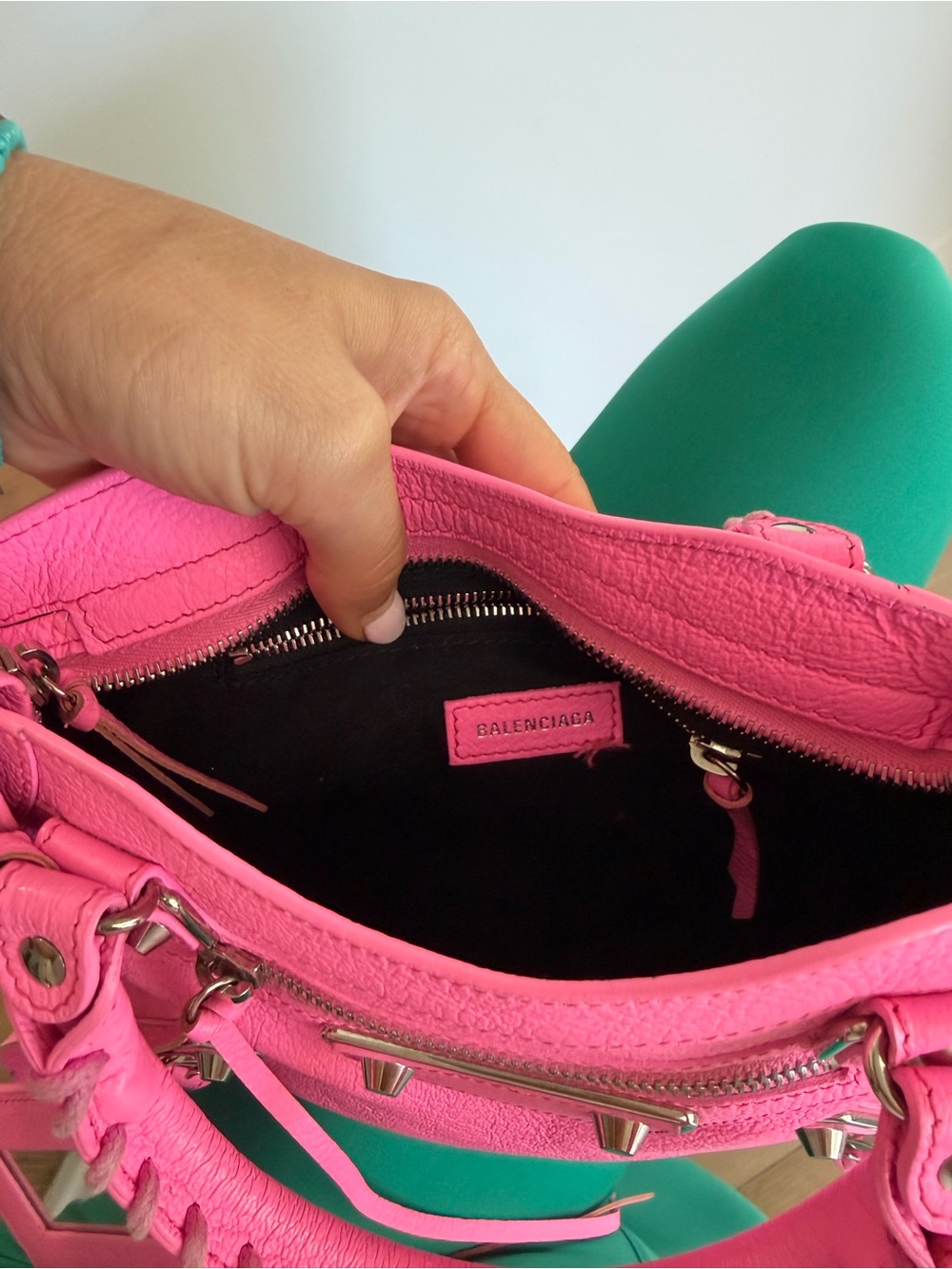 BALENCIAGA Mini City Bag in hot pink - Picture 5 of 6